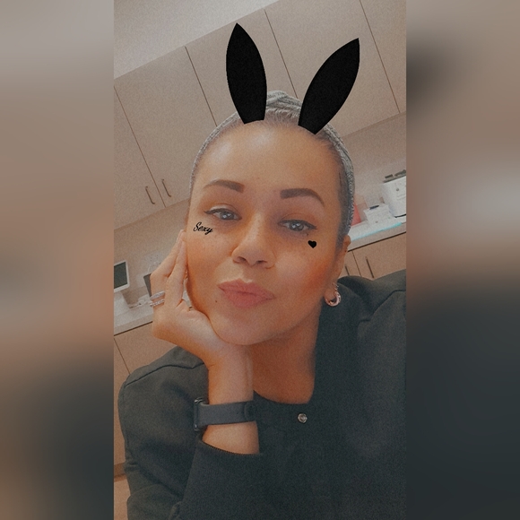 Hi Folks... I'm bunnywunys, your posher 💄💄💄 - Picture 3 of 15